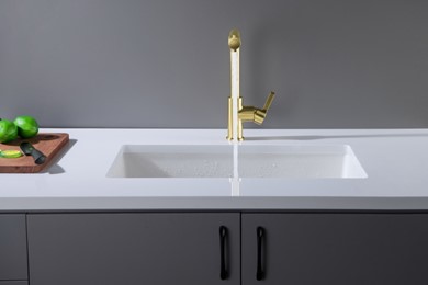 Bateria Trójdrożna Royal- mosiądz antyczny