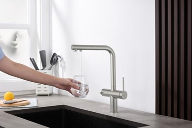 Bateria trójdrożna DELTA kolor STALI Blue Water